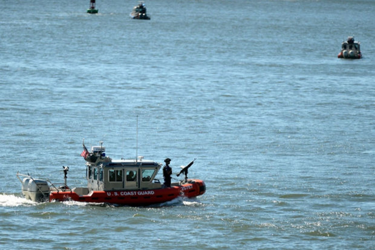 Береговая охрана США ищет 39 человек с затонувшей недалеко от Флориды лодки